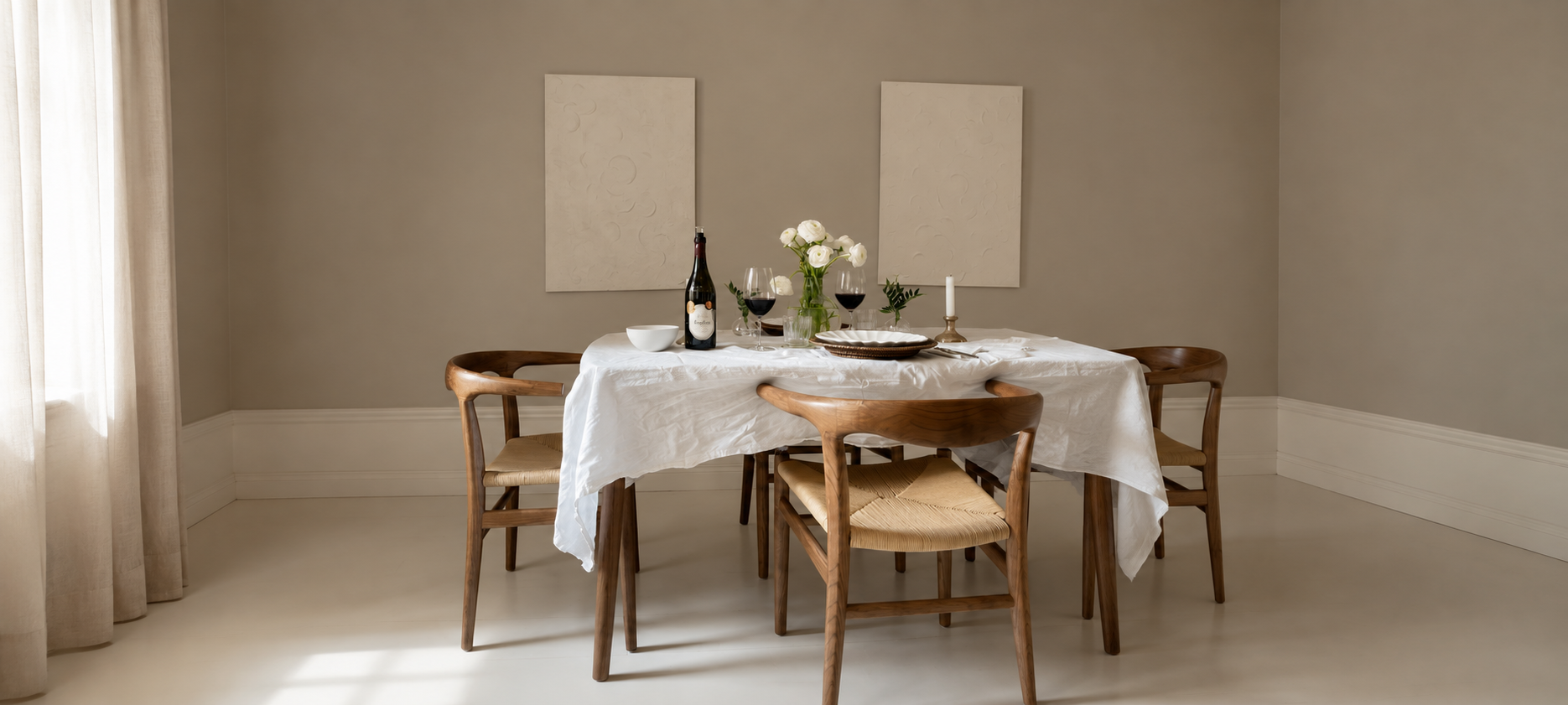 Everyday table setting and serving pieces